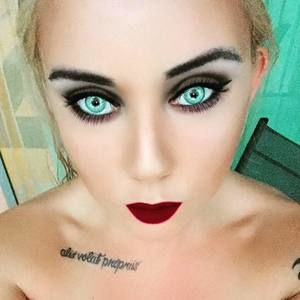 Meet your Posher, Tayla